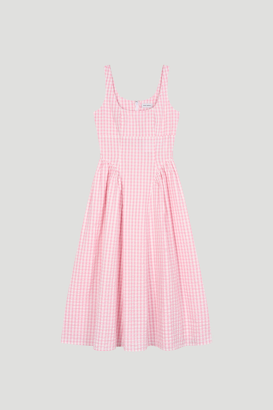 Abril | Vestido de corte A en rosa bebé
