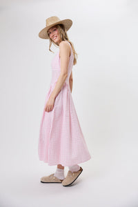 Abril | Vestido de corte A en rosa bebé